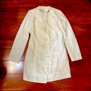 Never worn! Too big!